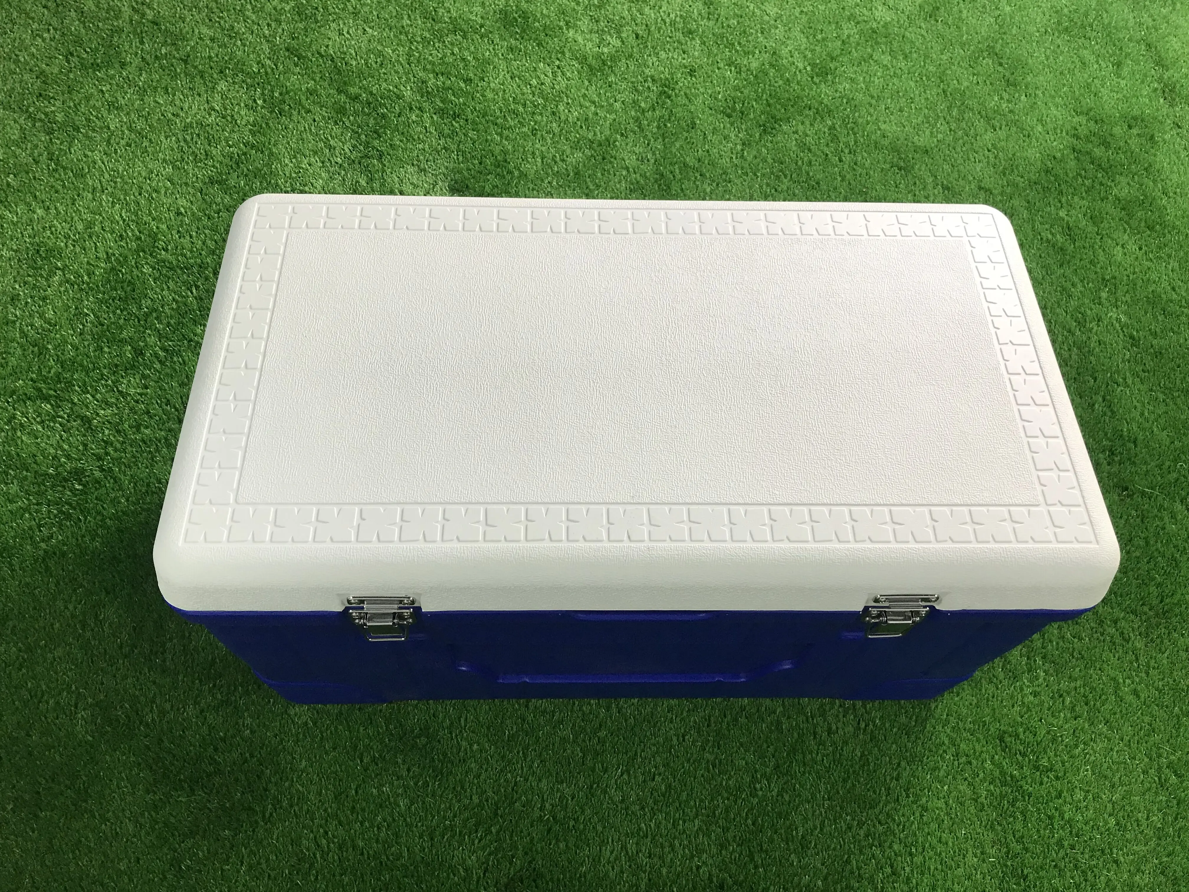 china fishing ice box Best Seller Jukaiwtec 80L PE Insulated Animal Prints Fishing Camping &  Hunting Food Cooler Box in China
