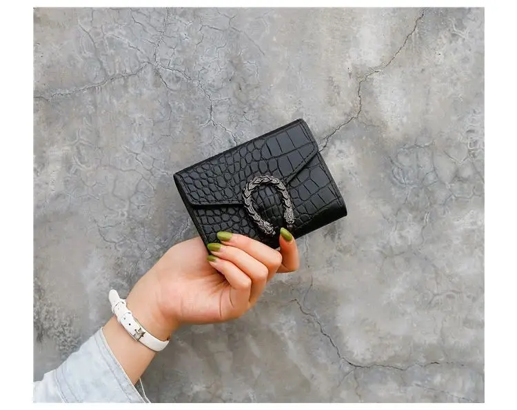 Женский клатч 2021, кошелек, кожаный женский кошелек, Маленький милый кошелек из искусственной кожи тройного сложения, держатель для карт, короткий кошелек для женщин