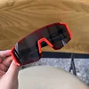 Red/Black