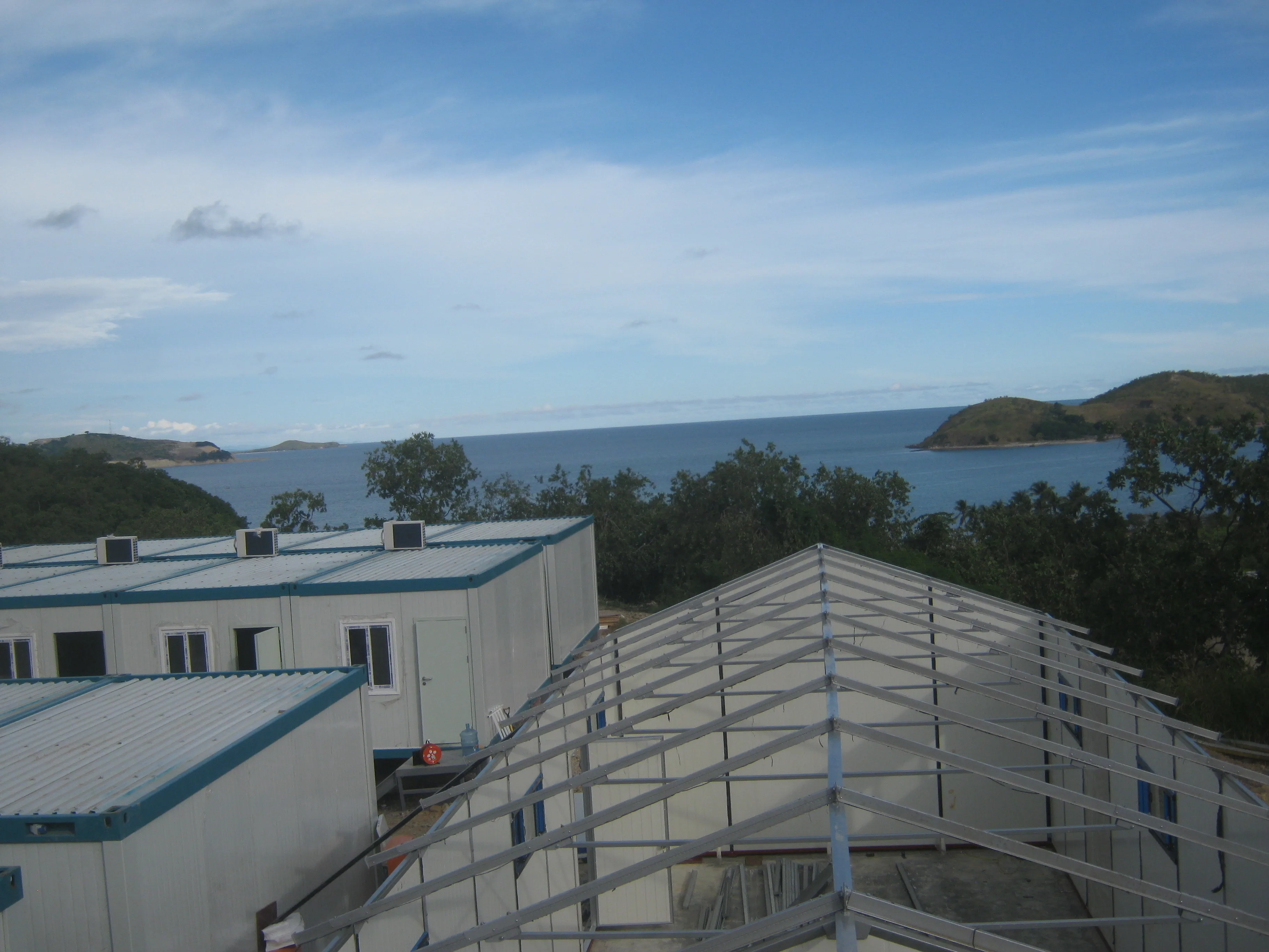 PetroChina Pipeline Campsite Prefabricated Houses in Papua New Guinea 20ft 40ft Flat Pack Steel Structures for Office Hotel Use