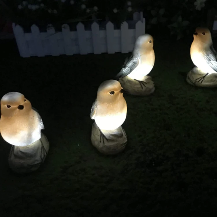 Statua Giardino Coniglio Solare Con LED: Decorazione Da Esterno In Resina, 7 Luci Colorate E Farfalle, Impermeabile IP65