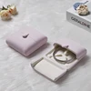 Caja para brazalete rosa.