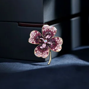 Designer Brand Copper Alloy Women's Brooches, Colorful Rhinestone Corsages, Suitable As Wedding and Engagement Party Gifts.