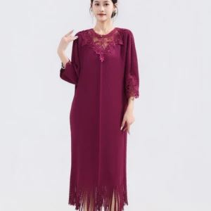 Lady's Large-sized Pleated Dress with Three-quarter Sleeves and Fringed Hem - Standard Size Dress