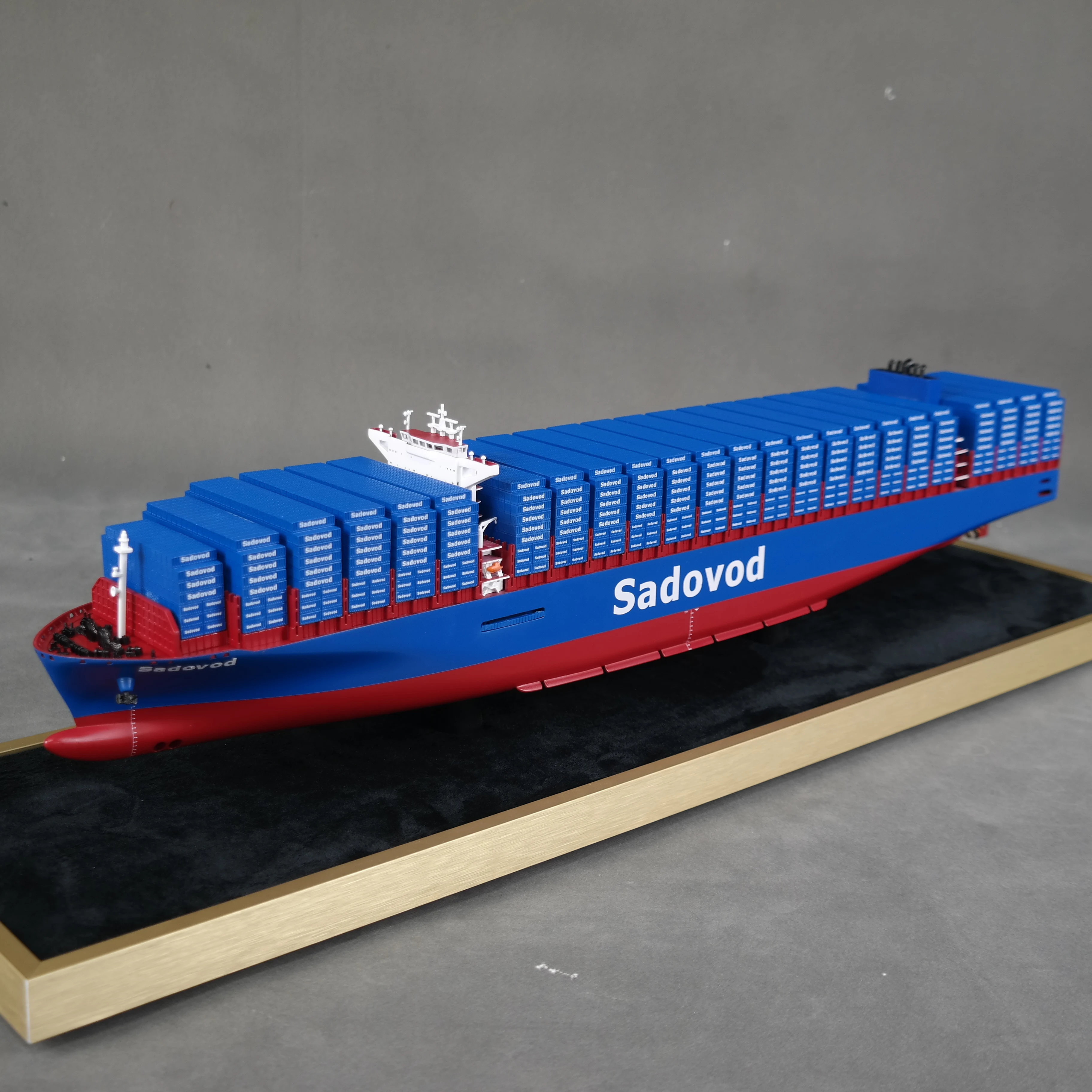 【A】Custom Made 65cm Container Shipping Model Handmade Miniature Cargo Ship High Workmanship Logistics Freight Forwarder Gift Ocean