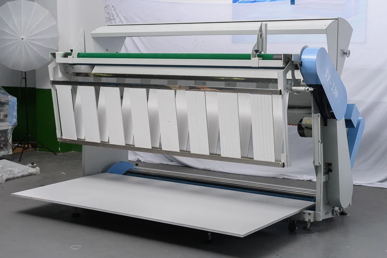 Yalis Knitting Inspection Machine and Woven Cloth Inspecting Rolling