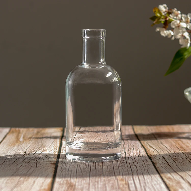 200ml 375ml 500ml 700ml 750ml 1000ml Whiskey Gin Whisky Liquor Glass Vodka Spirit Bottle for Liquor