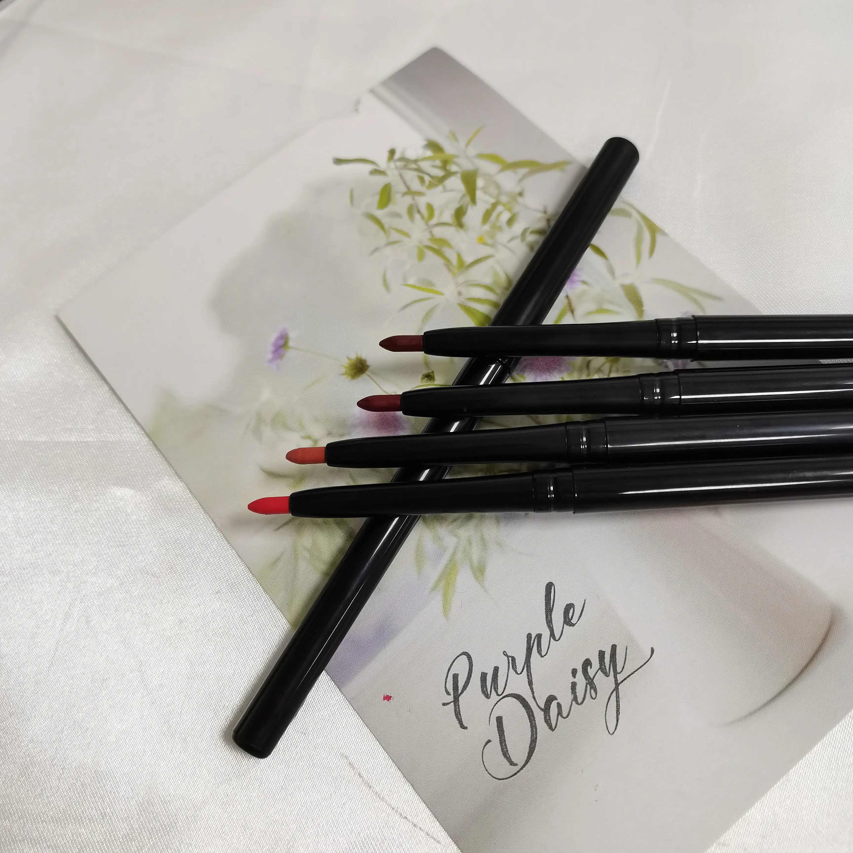 
Частная марка высокого пигмент Матовый для губ, подводка для губ, 12 видов цветов водонепроницаемый сделать свой собственный логотип карандаш для губ 