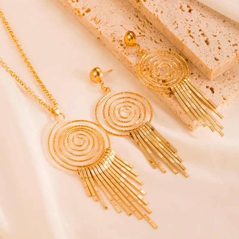 European American Long Twisted Jewelry Set Mosquito Coil Necklace Earrings Tassel Jewelry Set for Women