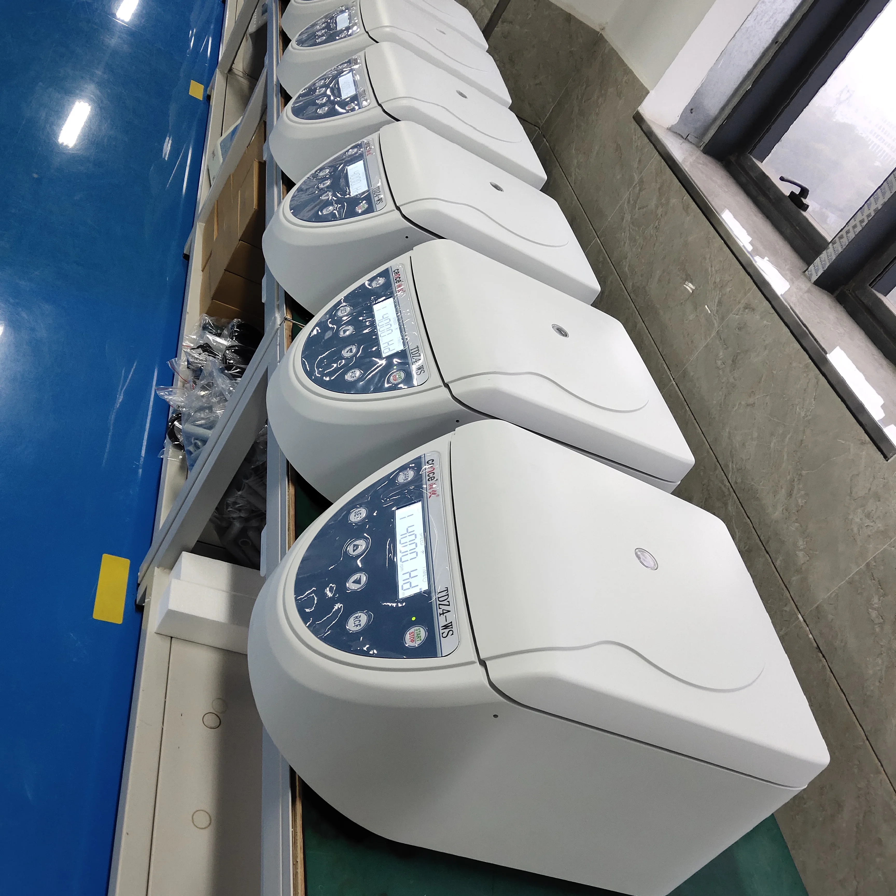 china lab centrifuge machine factory tdz4