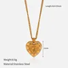Collar con colgante de amor de 18 diamantes