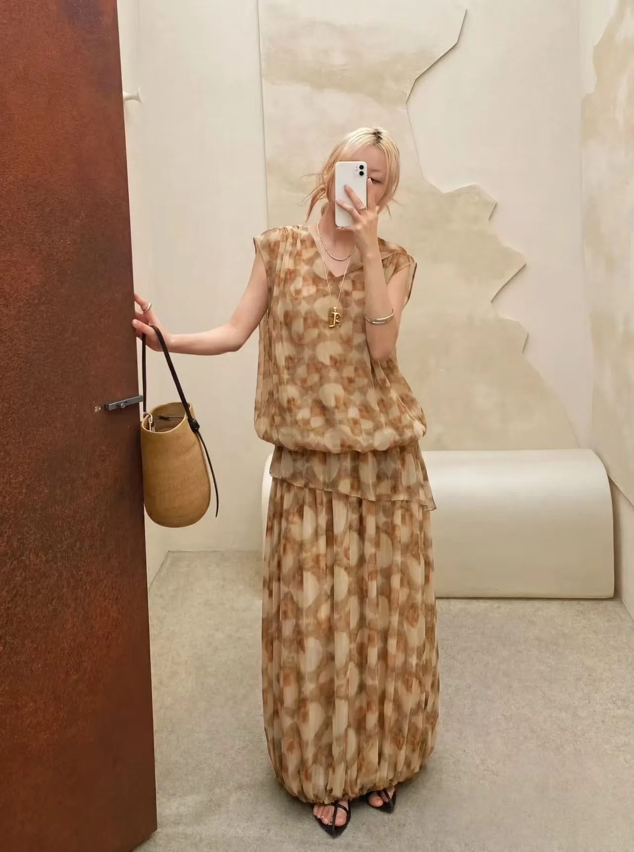 Exclusive Original Design Eco Friendly Woven Maxi Dress Elegant O Neck Pleats Ruffled Lace Details Breathable Spring Casual
