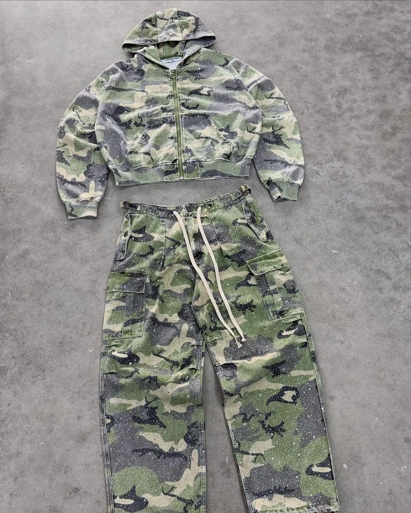 Custom Manufacturer Oversized Camoflouge Sweatsuit Camo Cargo Pants and Zip up Hoodie Jacket Set Streetwear Tracksuit Me gallery 4