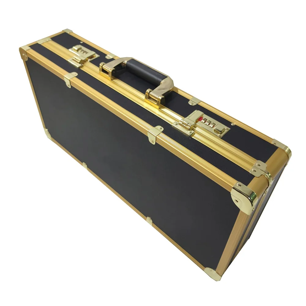 Золотой чемоданчик. Gold aluminium case. Gold aluminium case. Золотой кейс. Металлические накладки на айфон.