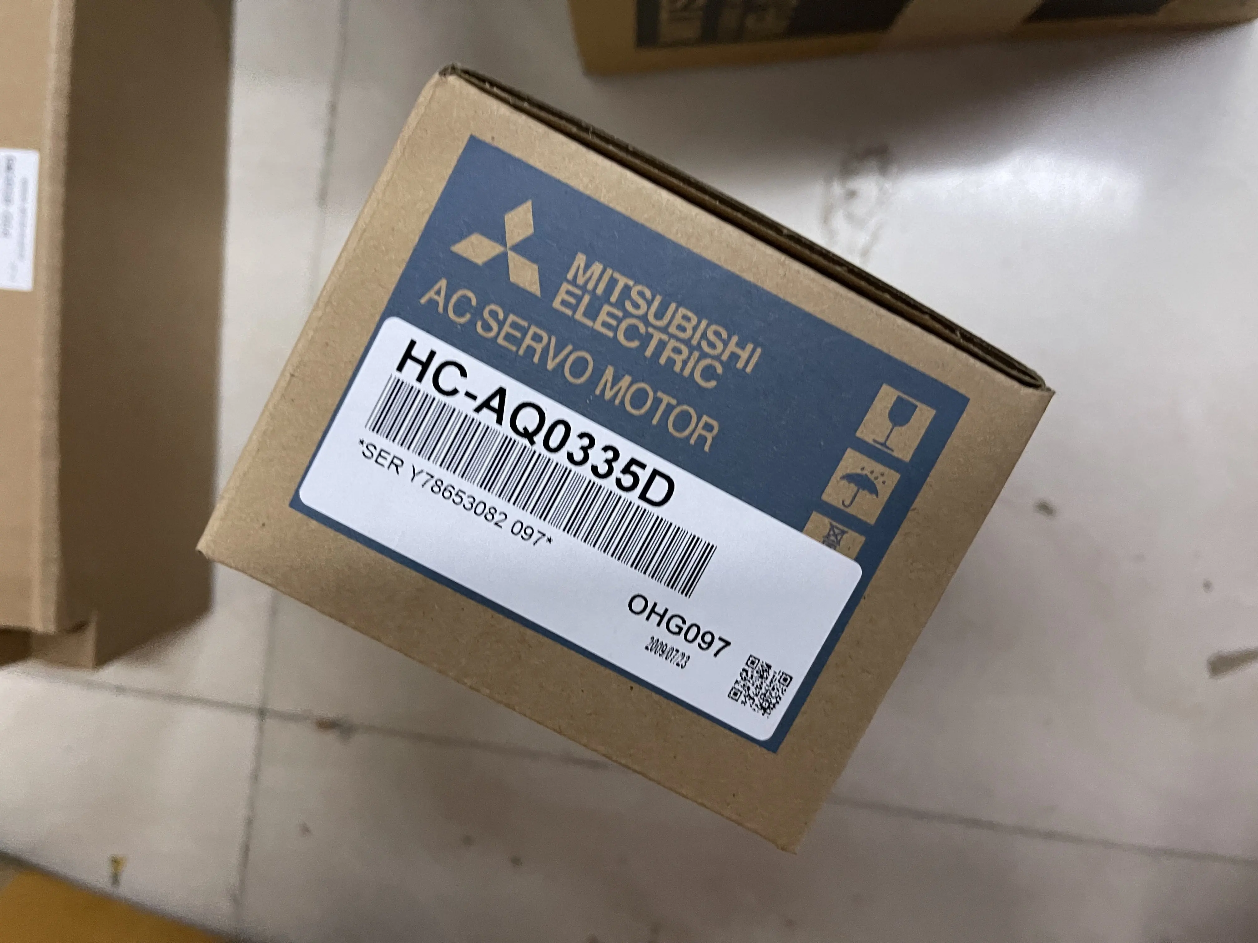 Mitsubishi AC Servo Motor HC-AQ0335D Mitsubishi AC Servo Motor HC-AQ0335D