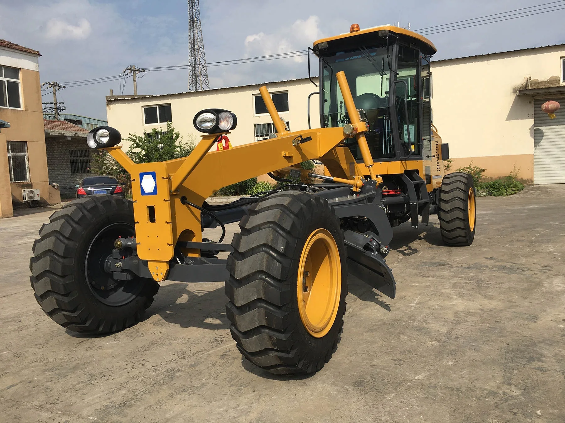 Road Construction Machinery 100HP Motor Grader GR1003 Motor Grader with Ripper and Blade details