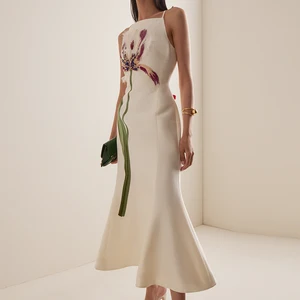 Wisrise Fashion Custom OEM & ODM Floral Embroidered Spaghetti Strap Flared Hem Wool-Blend Midi Dress