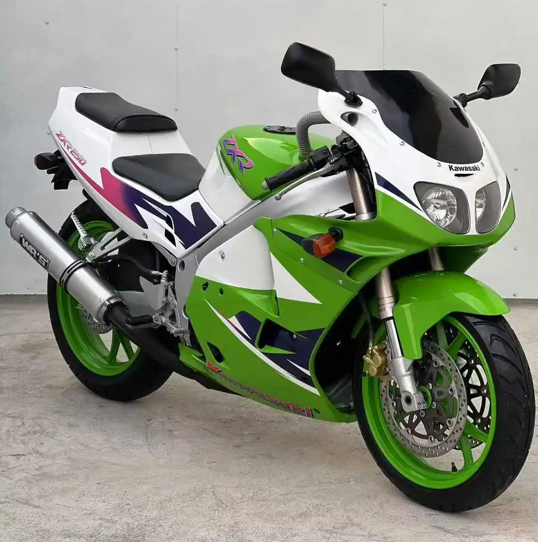 Kawasaki ZXR250 1989-1990 Yeşil Beyaz Motosiklet Kaplaması