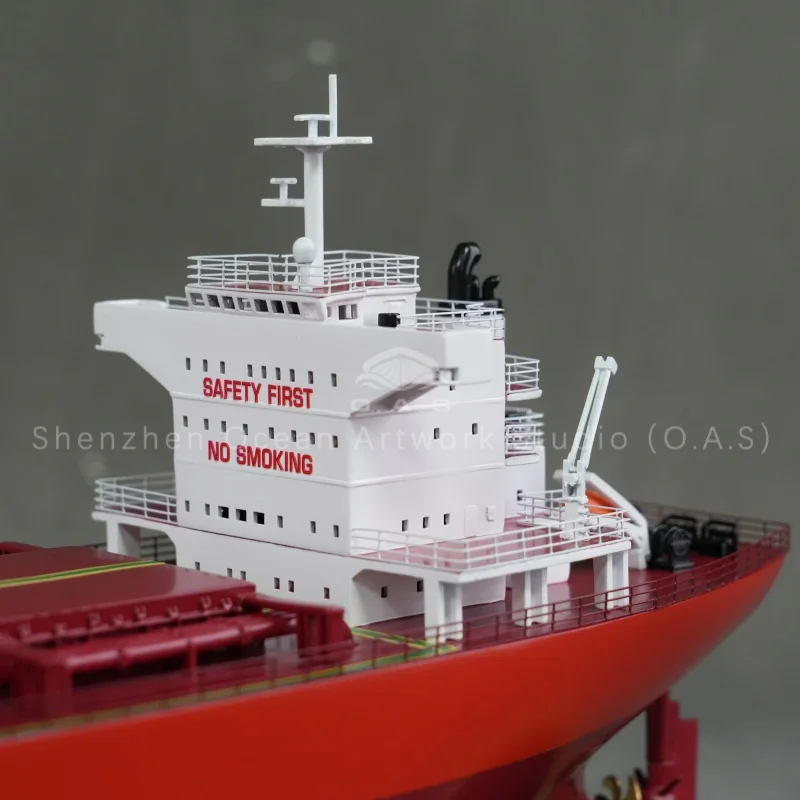 Exquisite bulk carriers model with ABS material, customized for marine department. Vivid simulation and fine craft, ideal ornament for lobby display, business gift and maritime exhibition with logo & color customization.Amber@vesselmodel.com Tel：+86 18038048785