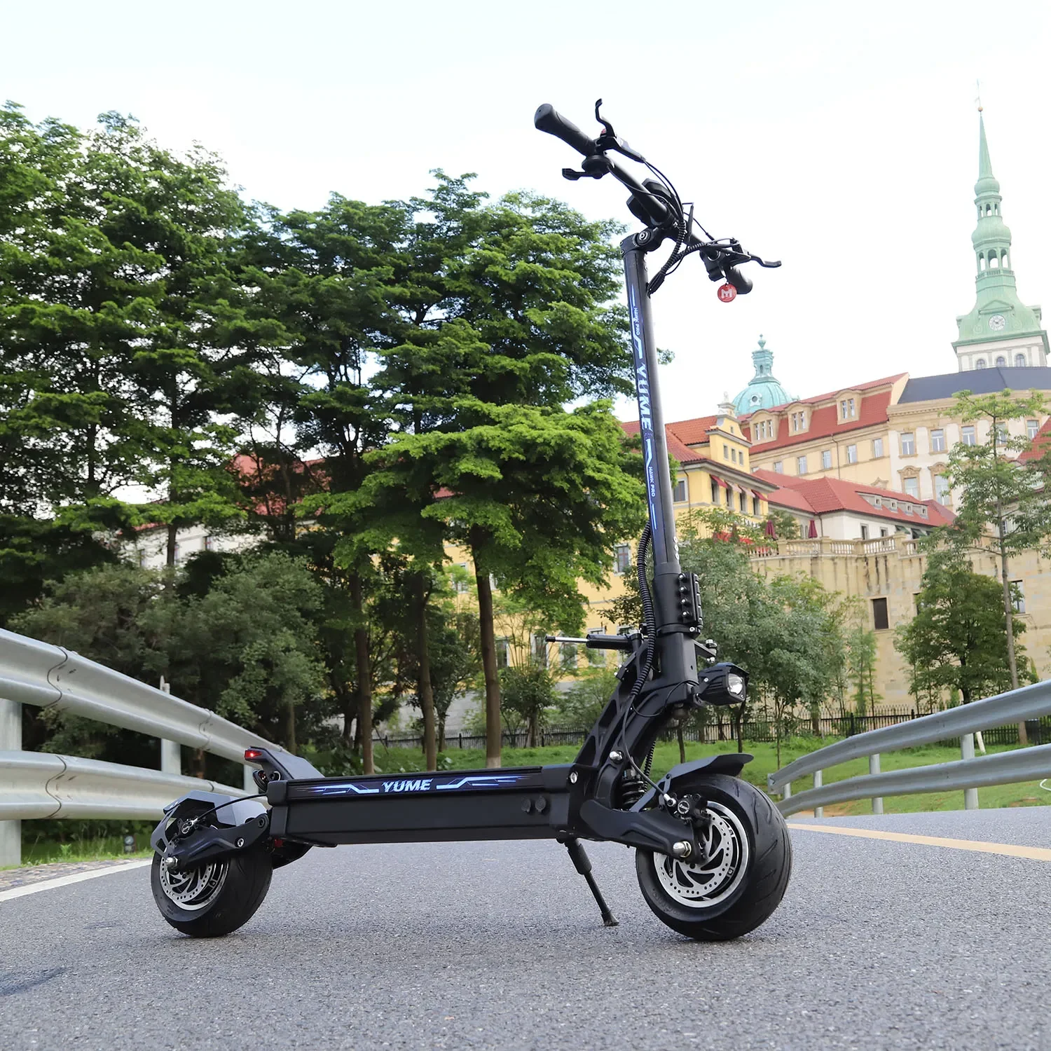 YUME Hawk Pro Powerful 60v 250w Dual Motor 10*4.5 Inch Fat Tire Electric Adult Scooter with Two Wheels From China