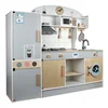Giocattoli da cucina giapponesi in legno