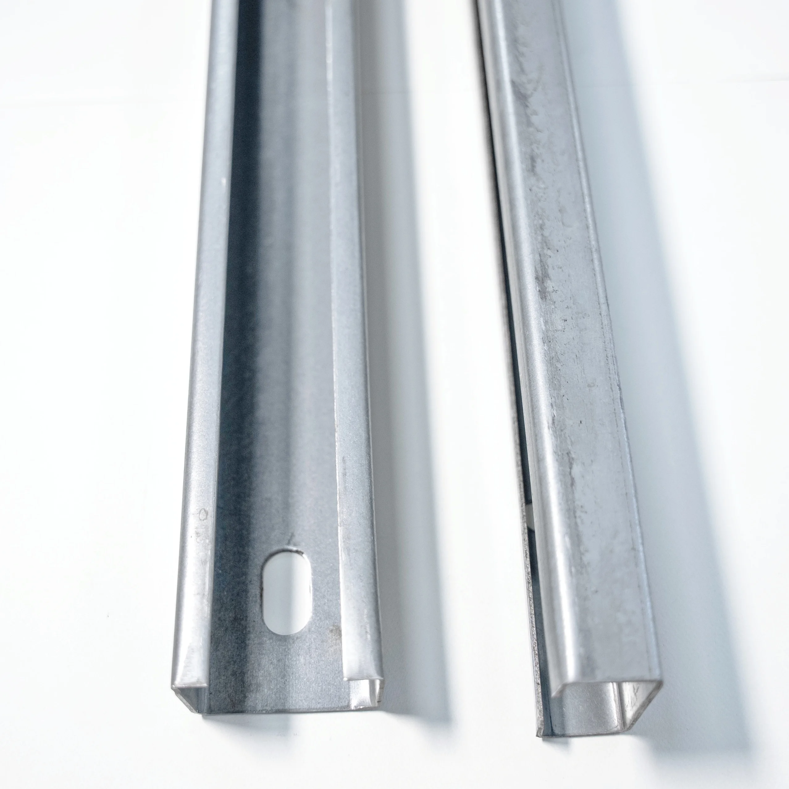 Galvanized U C Channel Steel Strut Slotted Purlin Construction Section Roof Purlin