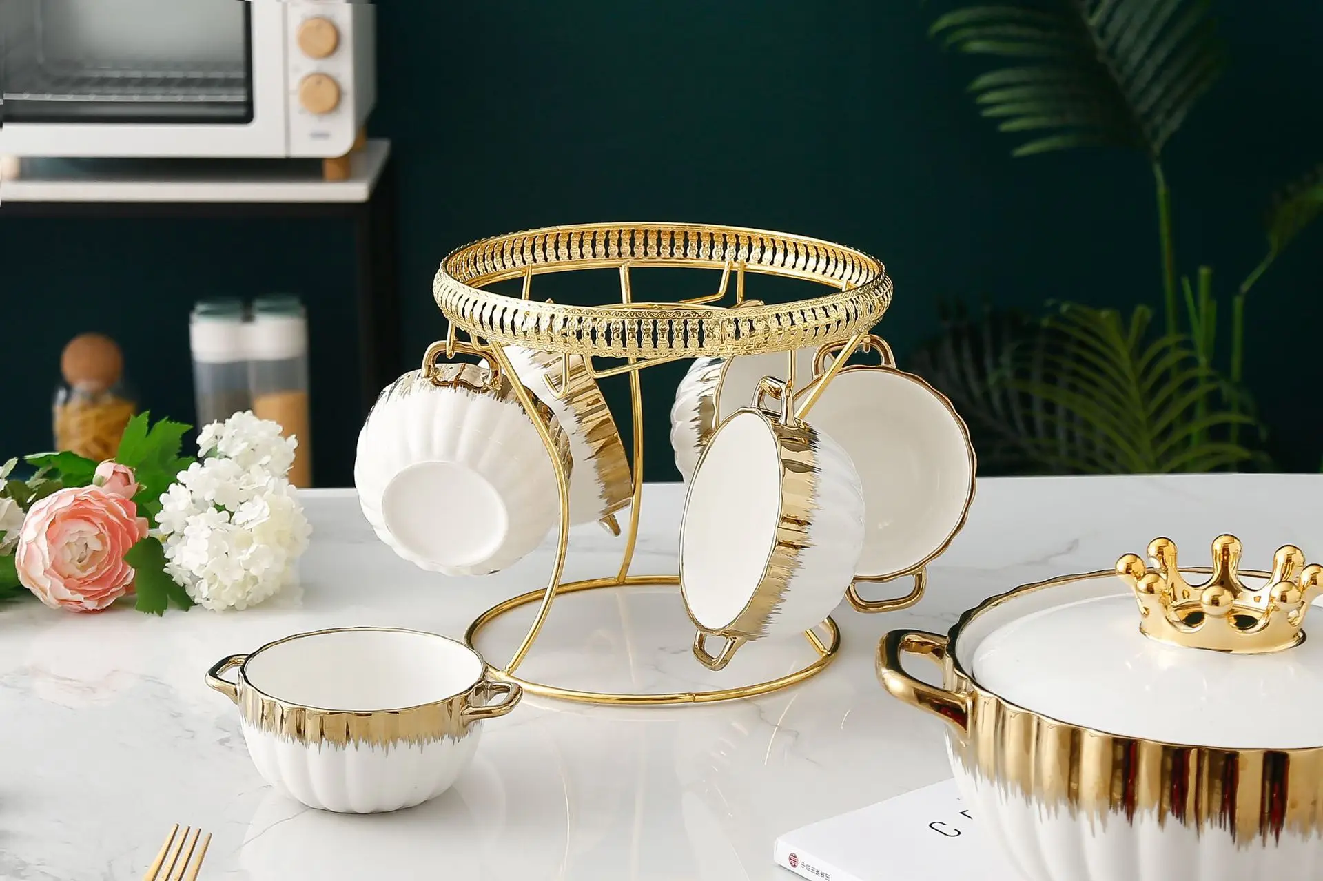 Luxury Gold Porcelain Soup Casserole with Bowl Set 7PCS Set 2300ml Ceramic  Casserole 330ml Bowl with Handles Ceramic Tableware Set - China Porcelain  Bowl and Ceramic Tableware price