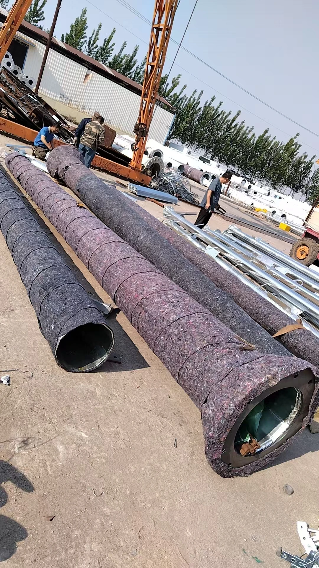 Steel Self-Supporting Monopole Signal Towers for High-Speed Urban Small-Cell Networks Connectivity factory