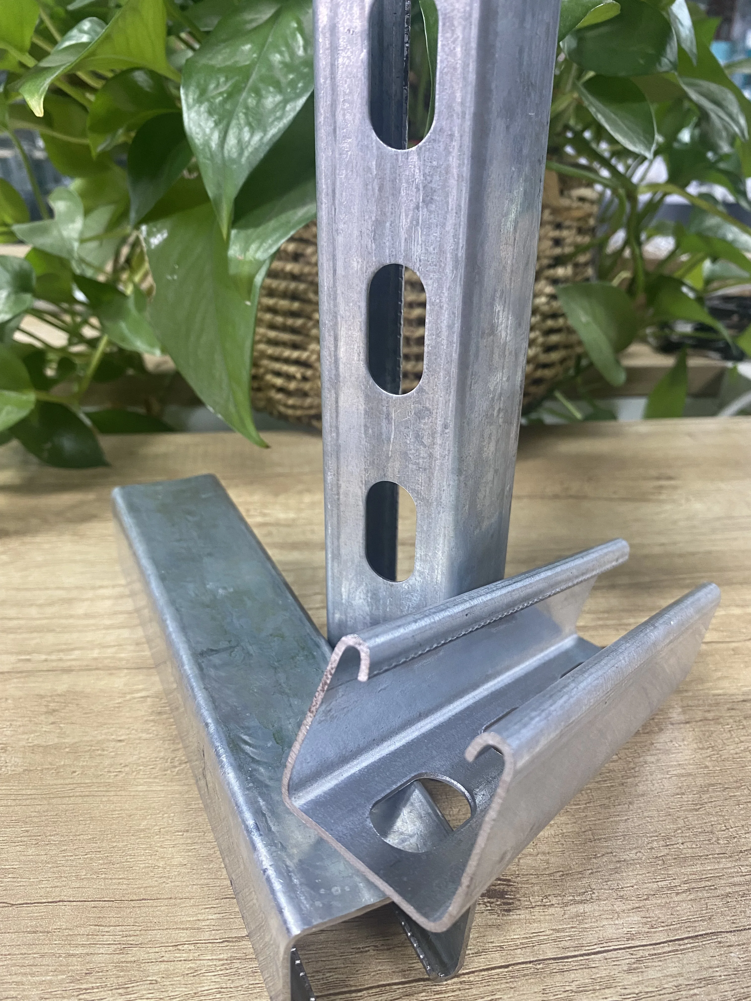 41mm Channel Styles C Channel Steel 41x41 for Electrical and Mechanical Support Systems