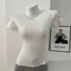sfondo bianco con piccoli motivi floreali - T-shirt
