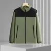 Verde militar y negro