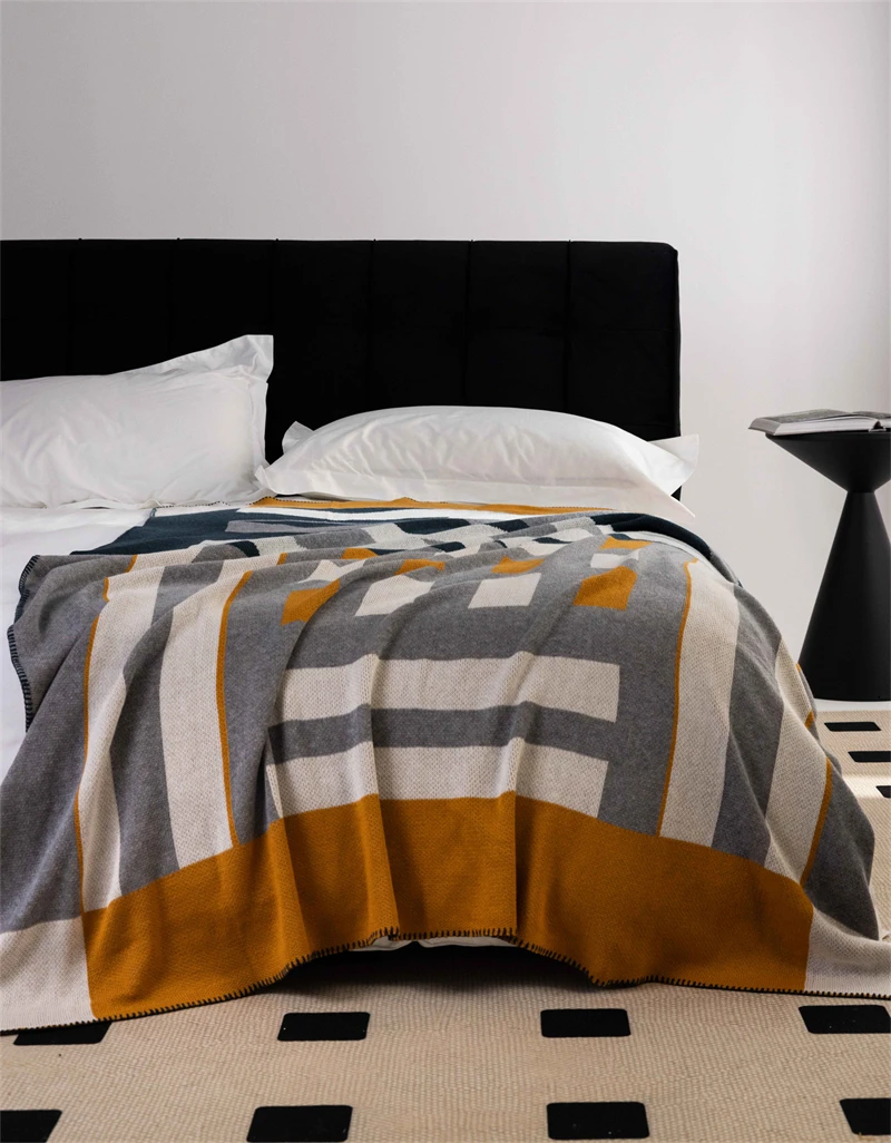 High quality 100% Wool Blend knitted blanket is soft and comfortable 2024 pge details