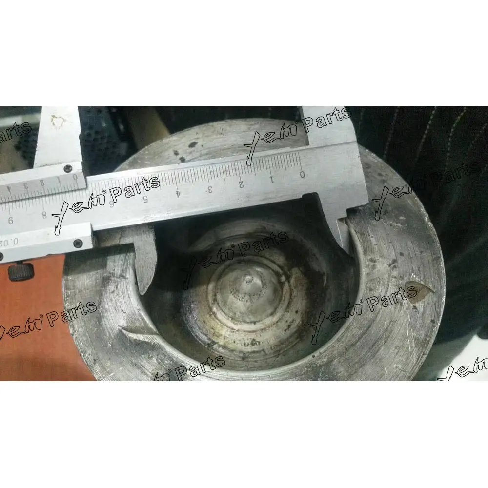 Diesel Engine Machinery Engine D914 Piston for Liebherr