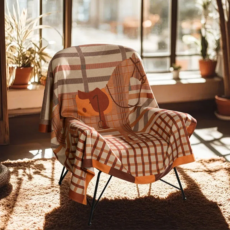 Light Luxury Fashion Wool Viscose Polyester Customizable Sofa Blanket for Hotel Airplane Travel Leisure Air Conditioning Bay