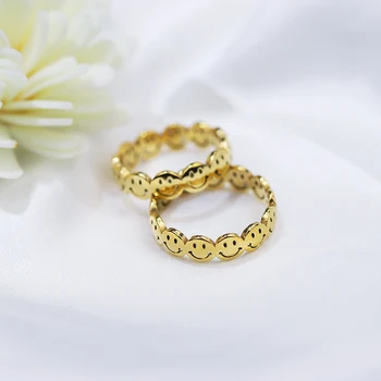 Direct Selling 18k Gold Plated Hollow Out Smiling Face Stainless Steel Finger Ring For Women