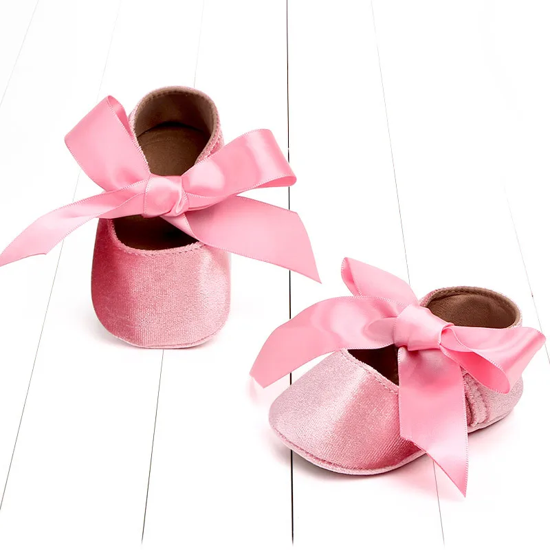 Топ amazon 2021 для детей ясельного возраста; Для маленьких девочек; На мягкой подошве; Нескользящие носки для малышей, младенцев мультфильм детская обувь повседневные DGKH-030