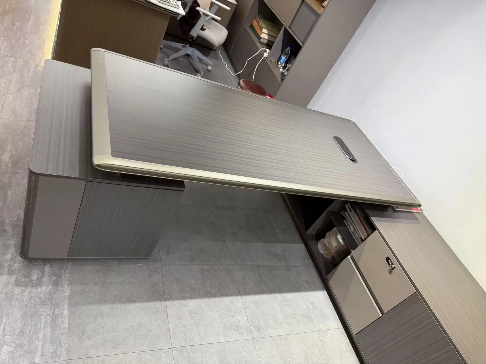 Modern Wooden Office Desk L-shape Furniture Luxury Executive Office ...