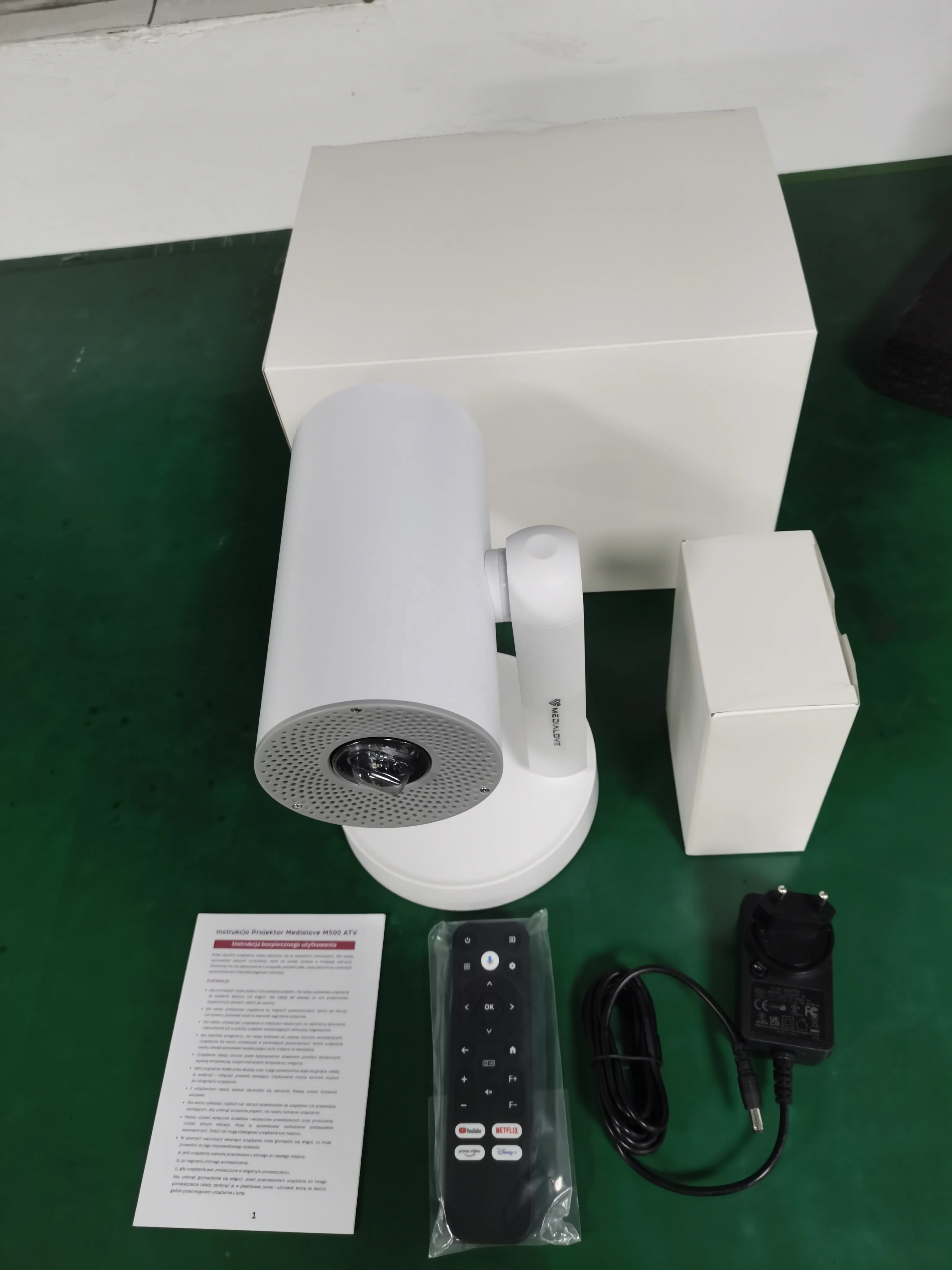 Dust Resistant sealed Optical Engine Android 9 System WiFi6 200ANSI Beamer 720P 4K BT Home Cinema Outdoor Portable Projector