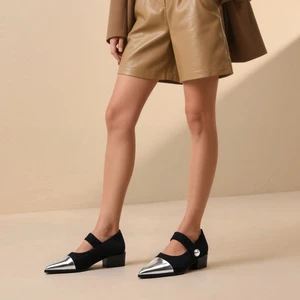 High Quality Women's Casual Patent Leather Wedge Shoes with Pointed Toe Design and Low Heel for Summer and Autumn Wear