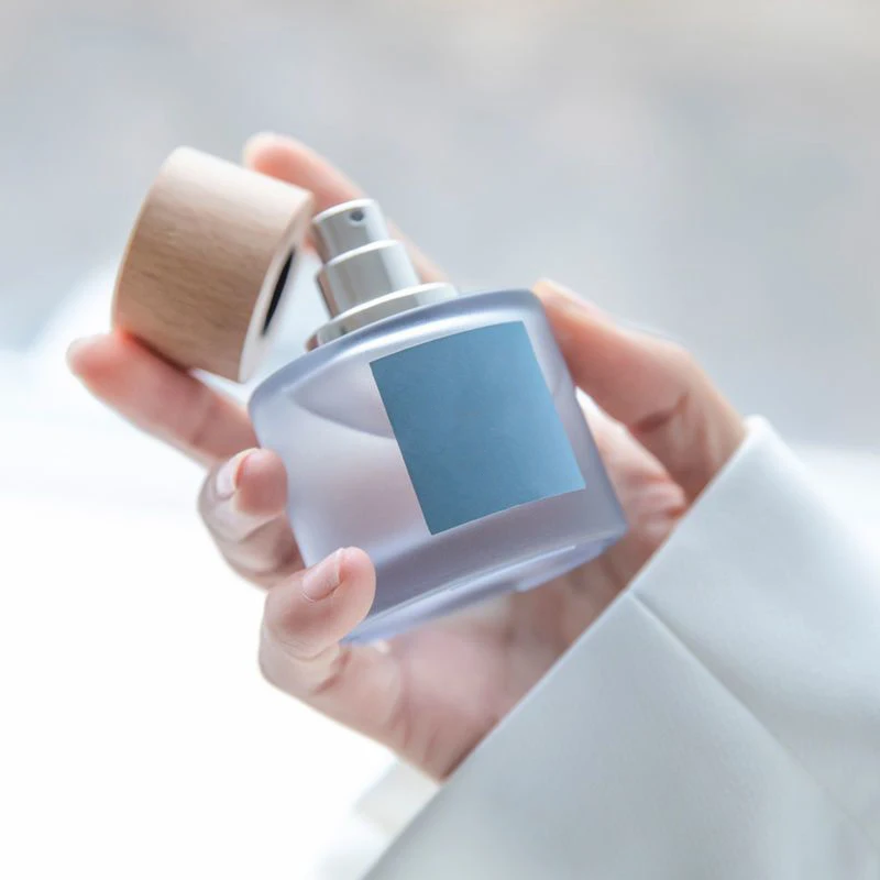 30ml 50ml 100ml Empty Vintage Spray Perfume Bottle Smoky Green Red Blue Frosted 50 ml Glass Round Perfume Bottles with Wood Lid