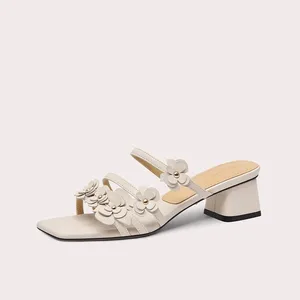 Fashionable Versatile Square Heel Sandals Summer New Arrival High Heel Women Flower Sandals for Women