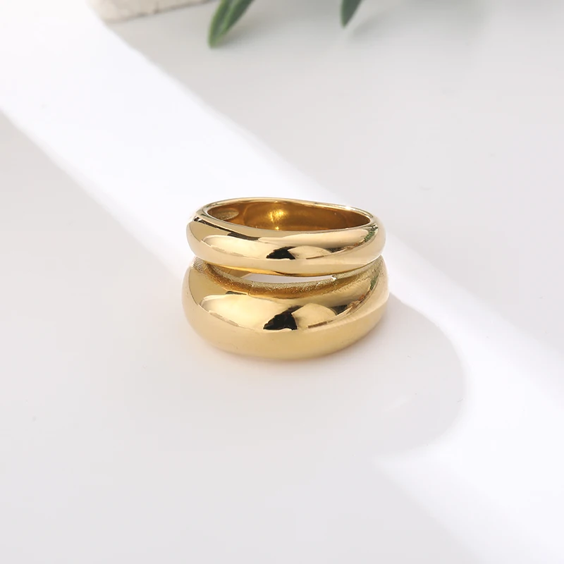 Classic Minimalist Signet Ring Antique Gold Plated Stainless Steel Made in China for Women Men Children