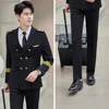 Blazer e pantaloni neri da uomo