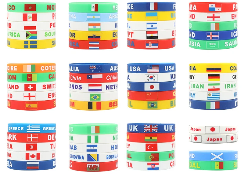 Lot De 2 Bracelets Coca Cola Caoutchouc "On Parle Tous Football" - Rouge & Bleu - Neuf