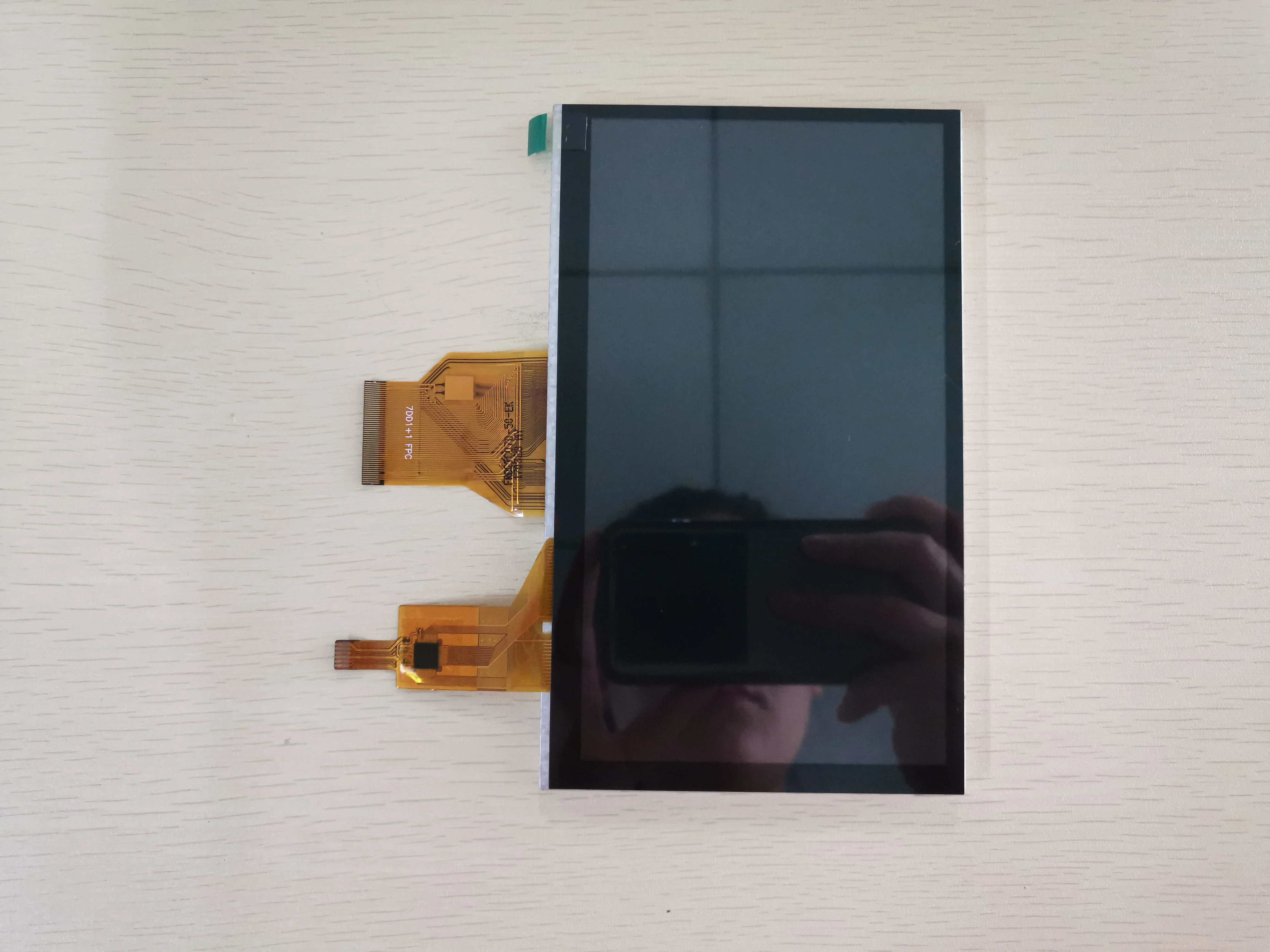 Низкая цена 7 'дюймовый сенсорный экран ЖК-дисплей на основе тонкоплёночной технологии WVGA/800x480 цветная (RGB) = TTL интерфейсом HX8264E + HX8664B 6 & 12 часов просмотра направление