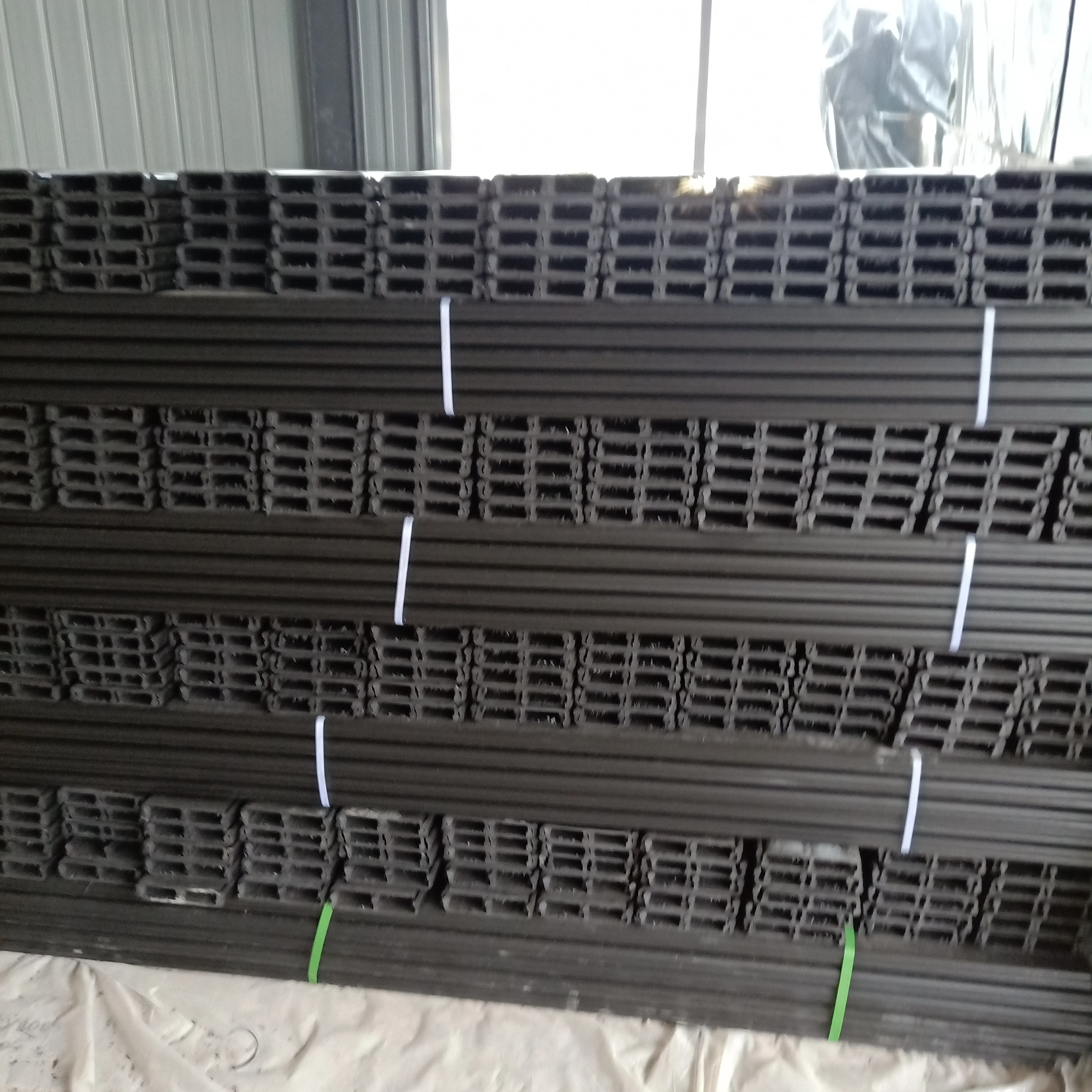 HDPE E Polylock for Connect Geomembrane and Concrete