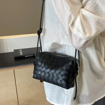 2025 Trendy Women's Woven Crossbody Bag Soft Shoulder Underarm Design Factory Source for Cross-Border Foreign Polyester Feathers
