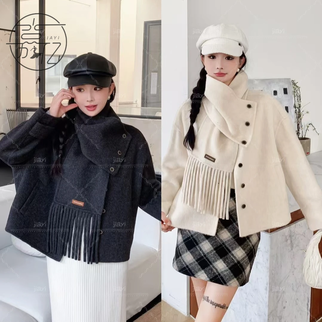 Luxurious Handcrafted Women's Double-Sided Wool Coat Custom-Made Winter Jacket Single-Button Design Fur Scarf