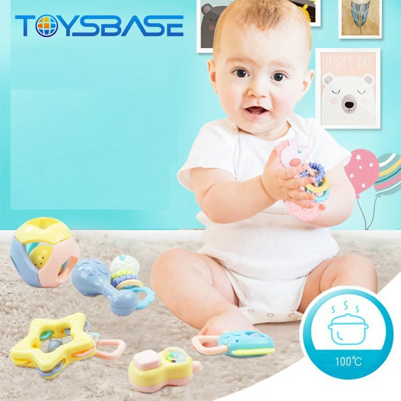 Оптовая продажа пластиковых новорожденных пожимая детские руки игрушка-погремушка