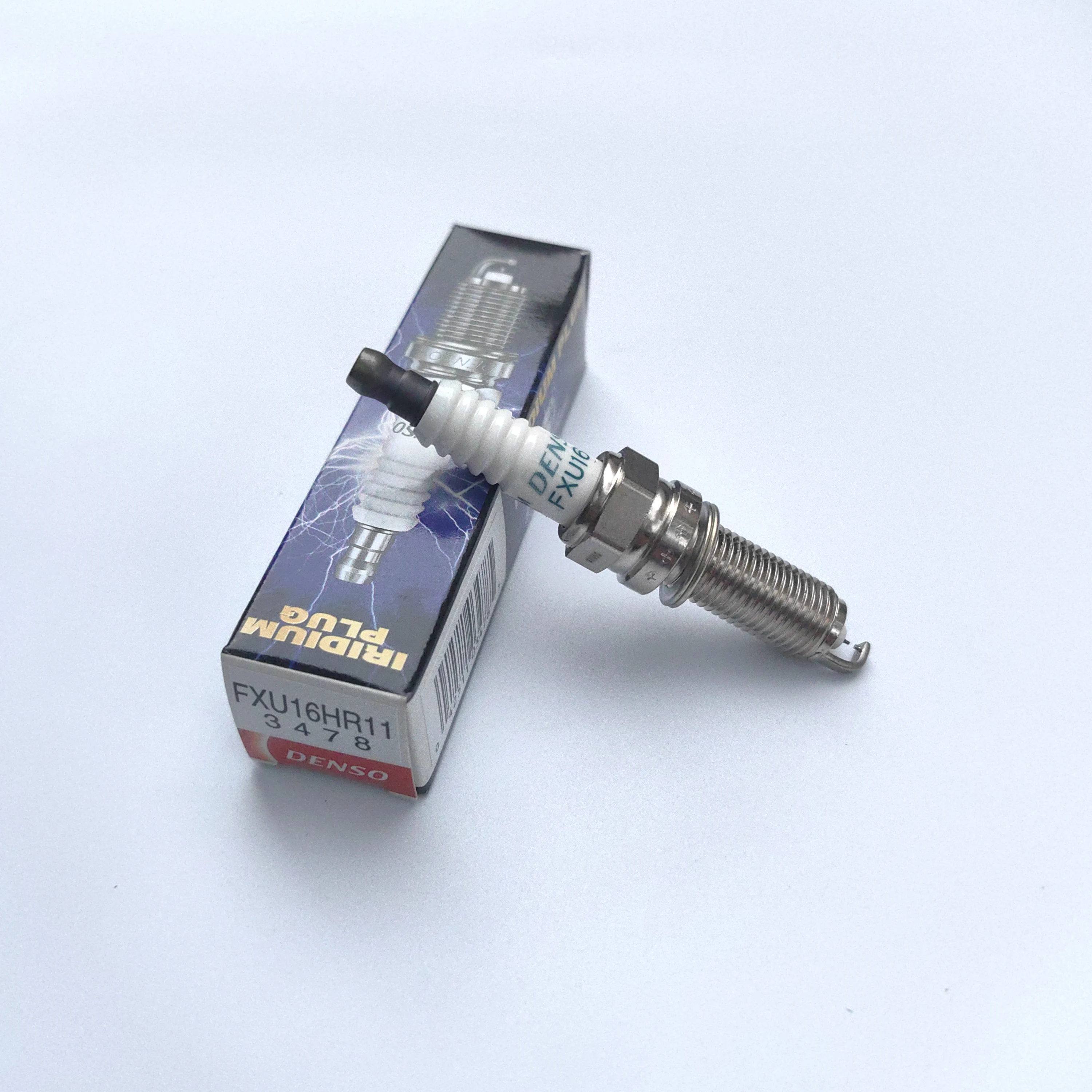 thumbnail interactive-video image 1 of Denso Iridium Power Spark Plug Set Of 4 – Gap 0.035, Fits Acura Honda Hyundai Kia L4 Engines (Part #5356) 1 of 4